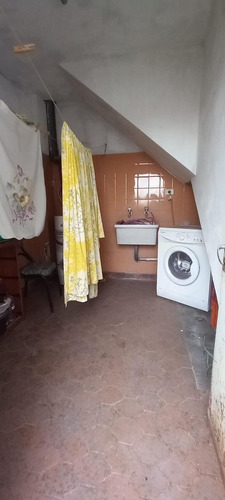 Casa En Isidro Casanova