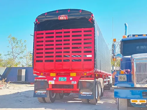 Freigthliner M2-106 Modelo 2023