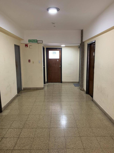 Imagen 4 de 11 de Oficina En Alquiler/venta Amoblada En Galeria Norte, Centro Córdoba