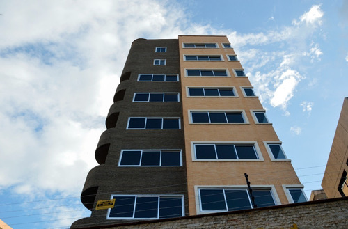 Imagen 1 de 14 de Apartamento En Venta Urb. La Arboleda 0412-8887550