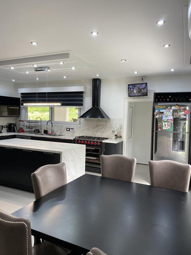 Imagen 13 de 30 de Casa En Venta En El Nacional Country Club-