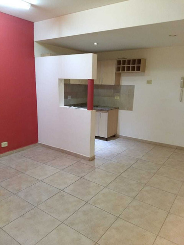 Imagen 4 de 14 de Departamento Planta Baja Con Patio - 2 Ambientes