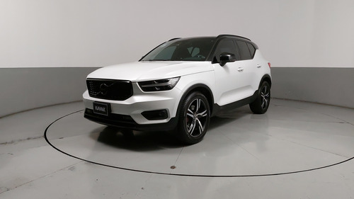 Volvo XC40 2.0 T5 R-DESIGN AUTO 4WD