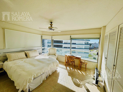 Venta: Apartamento 4 Dormitorios Edificio Estrella De Mar Punta Del Este