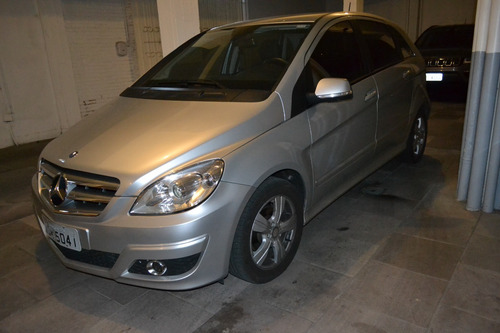 Mercedes Benz B180