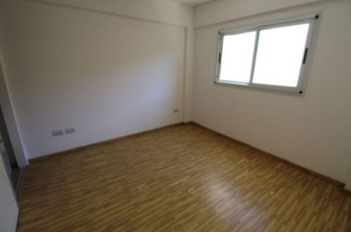 Imagen 9 de 14 de Departamento De 3 Ambientes En Venta - Ramos Mejia Norte