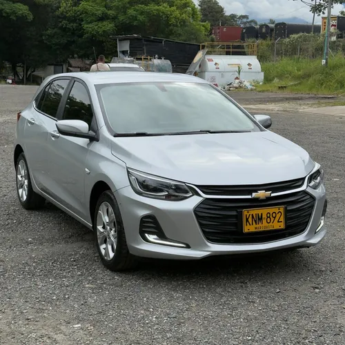 Chevrolet Onix 1.0T Premier Hatch At