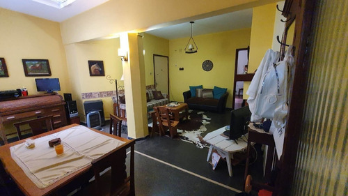 Imagen 6 de 17 de Apto Tipo Casa 2-3 Dorm. Patios. Frente A Shopping Montevideo.