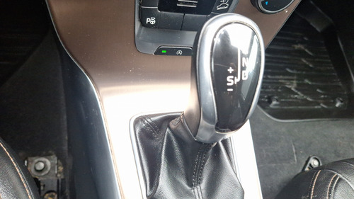 Volvo V40 2.0 T4 AUTO LIMITED CROSS COUNTRY 4WD