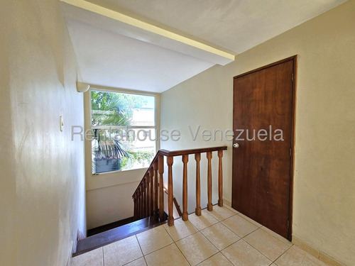 Amplia Quinta En Venta Al Este De Barquisimeto,lara Aa
