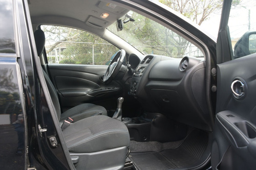 Imagen 7 de 10 de Nissan Versa