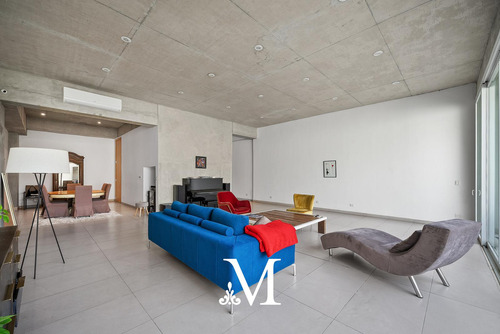Hermosa Casa - 1000 M2 - Terreno 8.66x65 - Jardin - Pileta - Parrilla