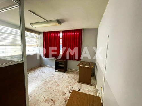 Imagen 6 de 15 de Consultorios En Renta En El Centro - (2)