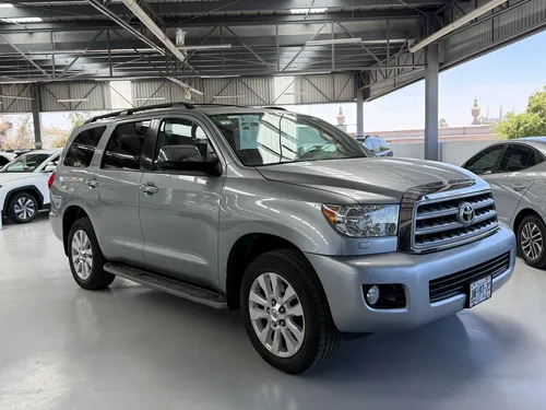 Toyota Sequoia 5.7 Platinum At