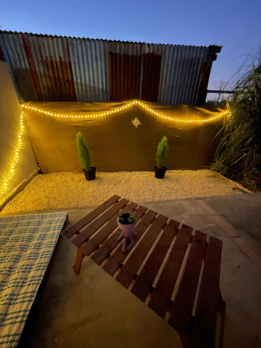 Casa Con Gran Parque Y Pileta