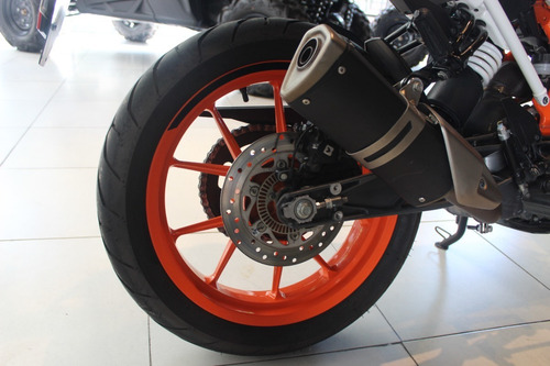 Imagen 13 de 17 de Ktm Duke 390