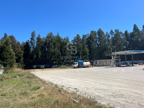 Estación De Servicio En Funcionamiento