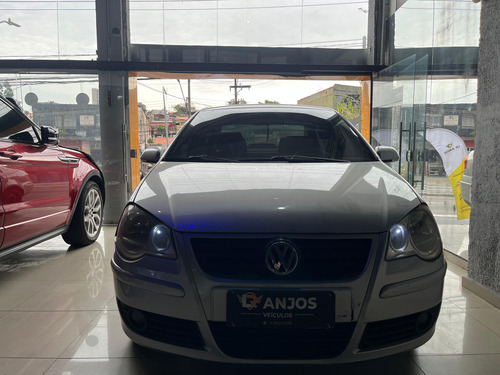 Volkswagen Polo Sedan POLO SED. COMFORT. 1.6 MI TOT. FLEX 8V