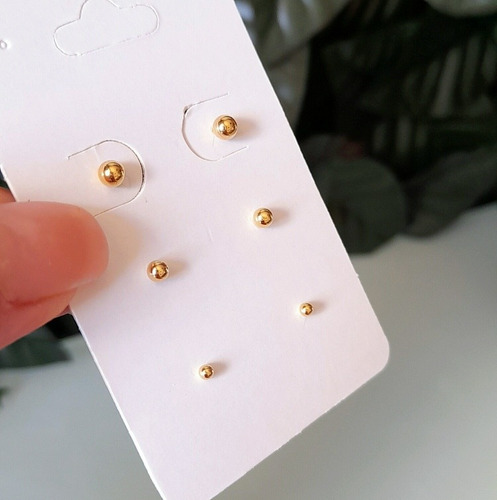 Imagem 2 de 4 de Conjunto De 3 Brincos Bolinha Liso Banhado A Ouro 18k
