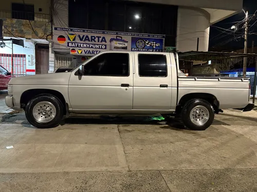 Nissan D21 2.4 4x2