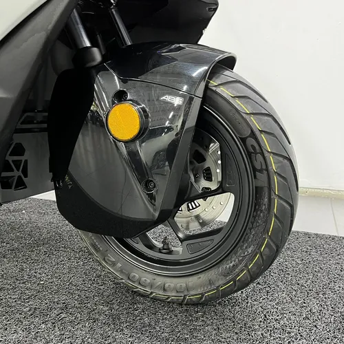 Cf Moto Zeeho Ae8+