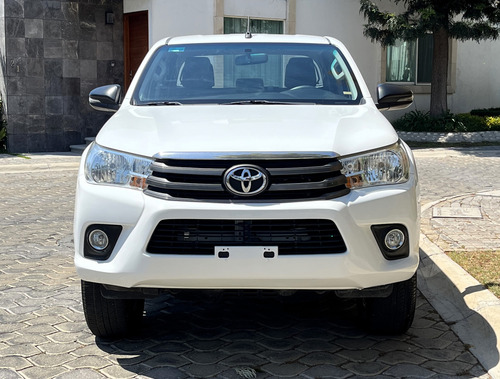 Toyota Hilux 2.7 Cabina Doble Sr Mt