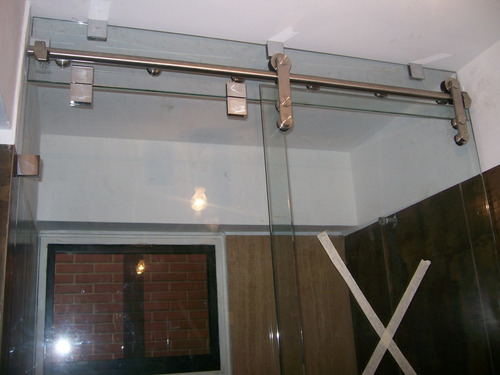Imagen 3 de 5 de Cristalería, Acero Inoxidble, Drywall, Pintura