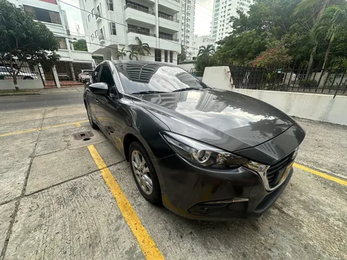 Mazda 3 2.0 Touring At