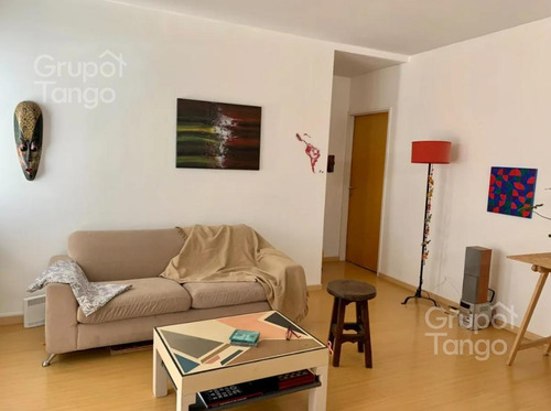 Venta Ph 2 Ambientes En Villa Crespo Con Patio Apto Crédito
