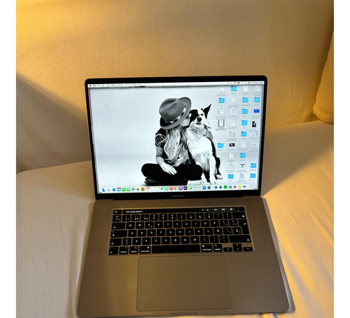 Macbook Pro 16  1t Late 19