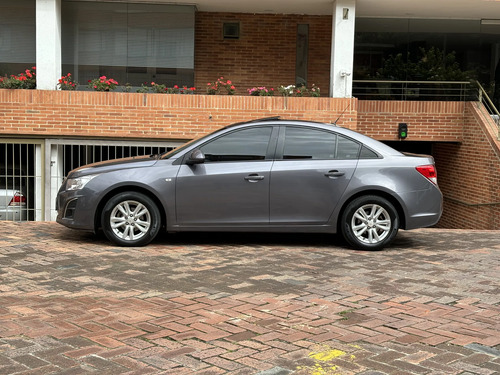 Chevrolet Cruze 1.8 Platinum Lt