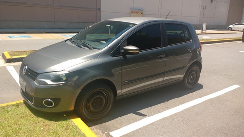 Imagem 6 de 8 de Volkswagen Fox 1.0 Vht Trend Total Flex 5p 2013