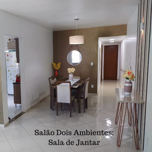 Apartamento 02 Qts Com Suíte E Quintal!