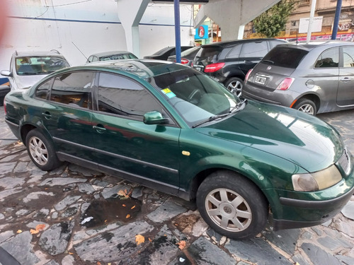 Volkswagen Passat 1.9 I
