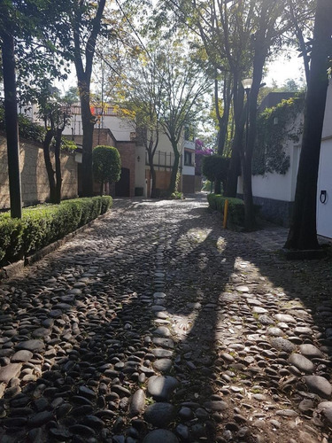 Imagen 2 de 14 de Departamento Amueblado De Dos Niveles En Renta Para 1 (una)