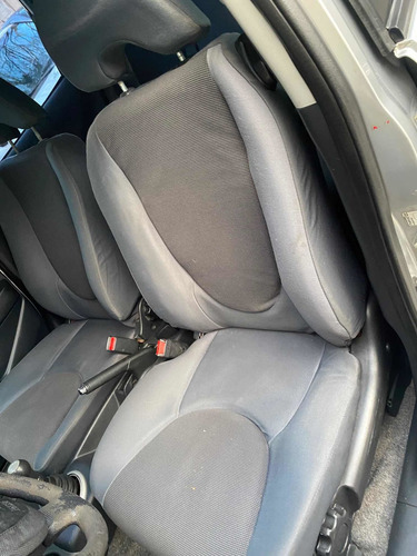 Imagen 17 de 25 de Honda Fit 1.4 Lx 2005
