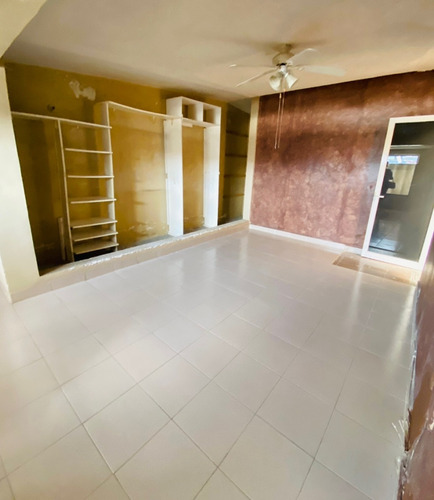 Imagen 3 de 11 de Rento Casa Exclusiva Mente Para Oficinas En Irapuato