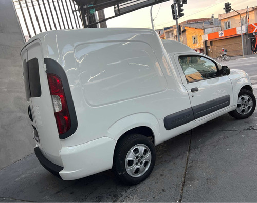 Imagem 14 de 19 de Fiat Fiorino 2014 1.4 Flex 4p