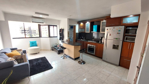 En Venta Impecable Apartamento En La Granja Naguanagua Con Vigilancia, 232406 Rr