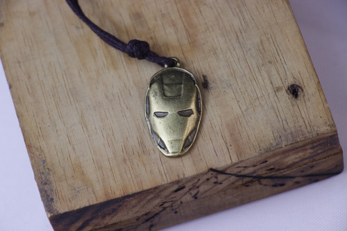 Colar Artesanal Geek - Marvel Homem De Ferro