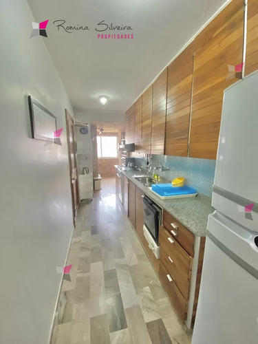 Venta De Apartamento En Edificio Porto Santo