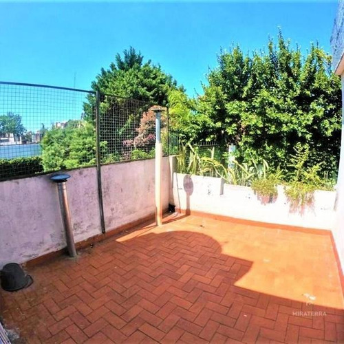 Espectacular Casa De Pasillo A La Venta.