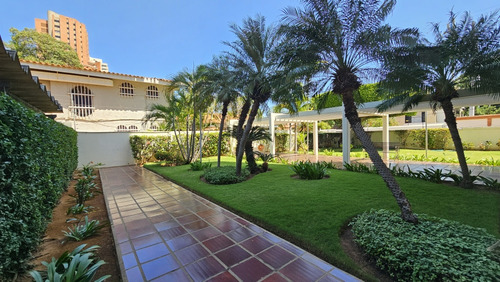 Apartamento En Venta El Milagro Edificio Rogal Hotel Paseo