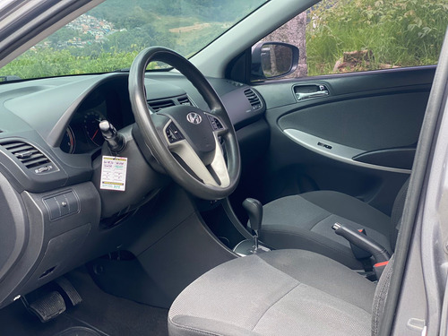 Hyundai I25 Hb Automático 2015