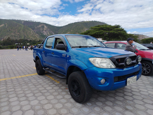 Camioneta Doble Cabina Hilux 4x4 Full Color Azul