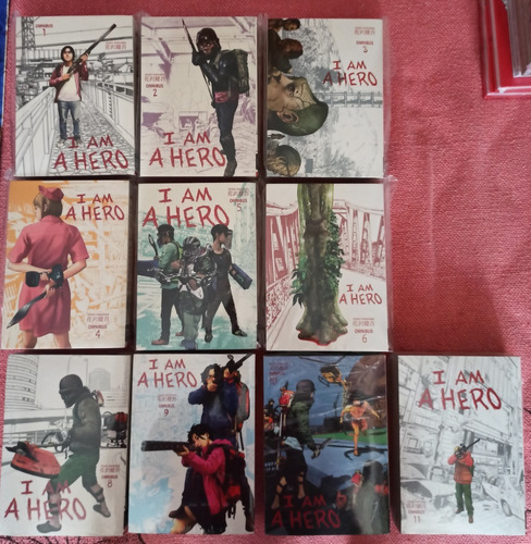 I Am A Hero Omnibus Volumess 1 A 6, 8 E 9 (import/ingles)