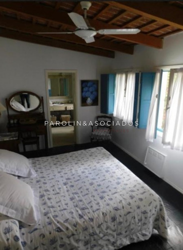 Casa En Venta De 5 Dormitorios En La Barra -ref:3949
