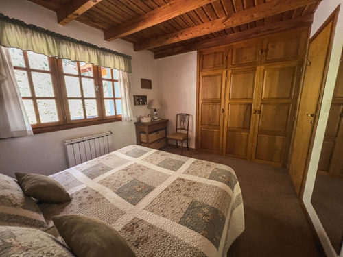 Imagen 11 de 15 de Alquiler Temporario Casa Rústica En Bariloche Cerca De La Playa Y Del Centro De Esquí Cerro Catedral. Bed & Breakfast Exclusivo Para Esquiadores.