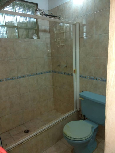 Imagen 4 de 8 de Casa En Venta