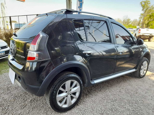 Imagen 5 de 13 de Renault Sandero Stepway 1.6 Confort L/11 2012